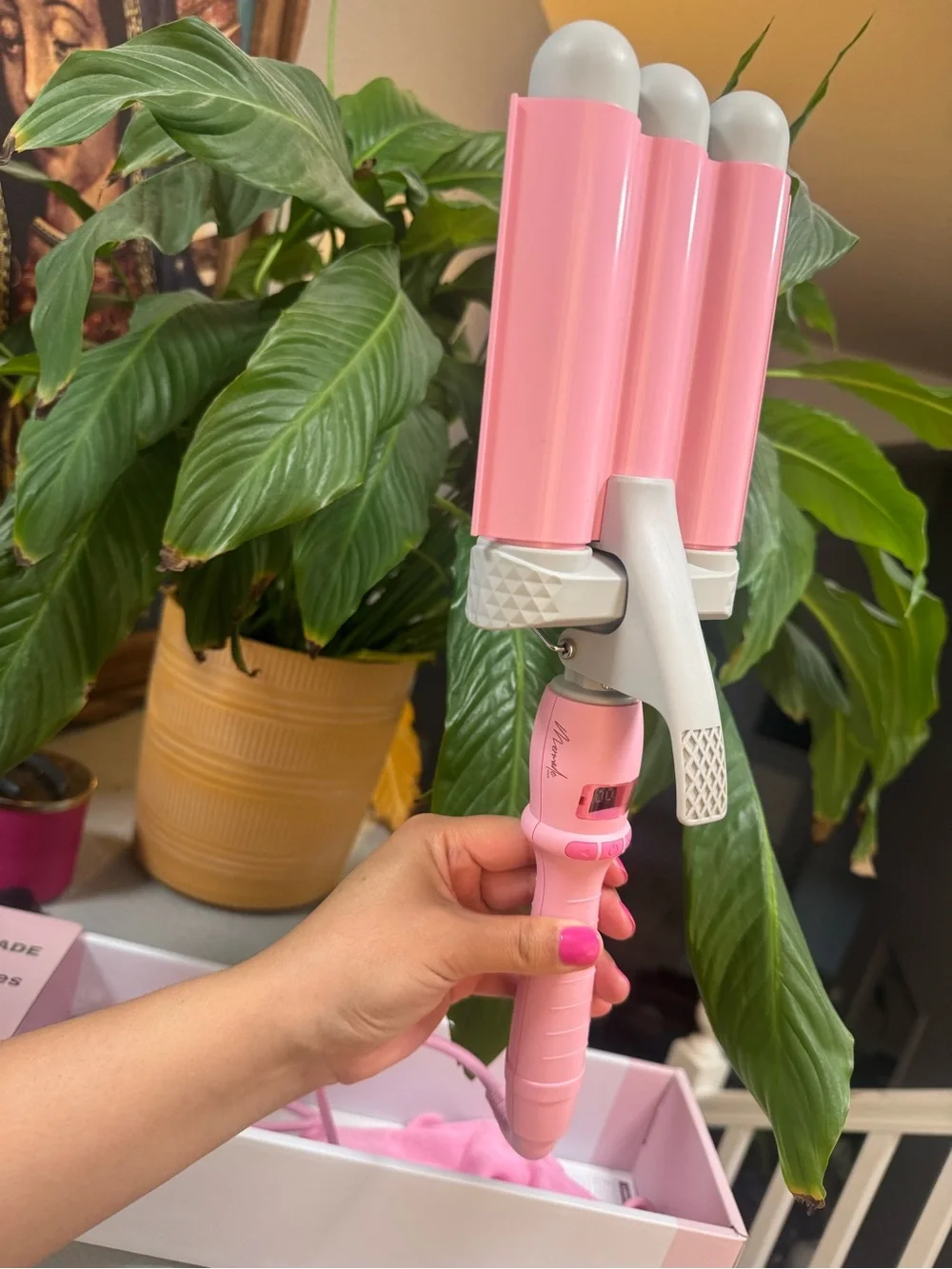 Mermaid hair Pink Triple Barrel Hair Waver